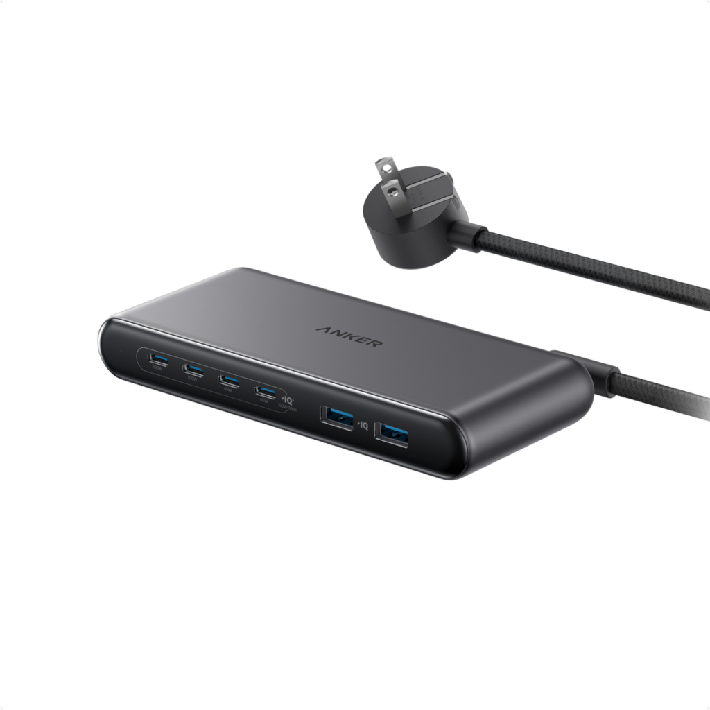 Anker公式サイトの製品画像。Travel Charging Station（6-in-1 150W）本体と、USB-C×4・USB-A×2のポート構成、折りたたみプラグが見える引きのカット